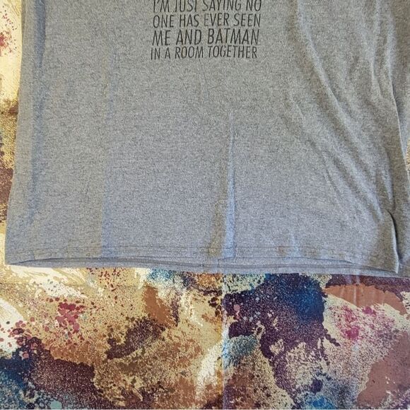 Batman Size Large I'm Not Saying I'm Batman Graphic T Shirt Short Sleeve Gray - Picture 2 of 14